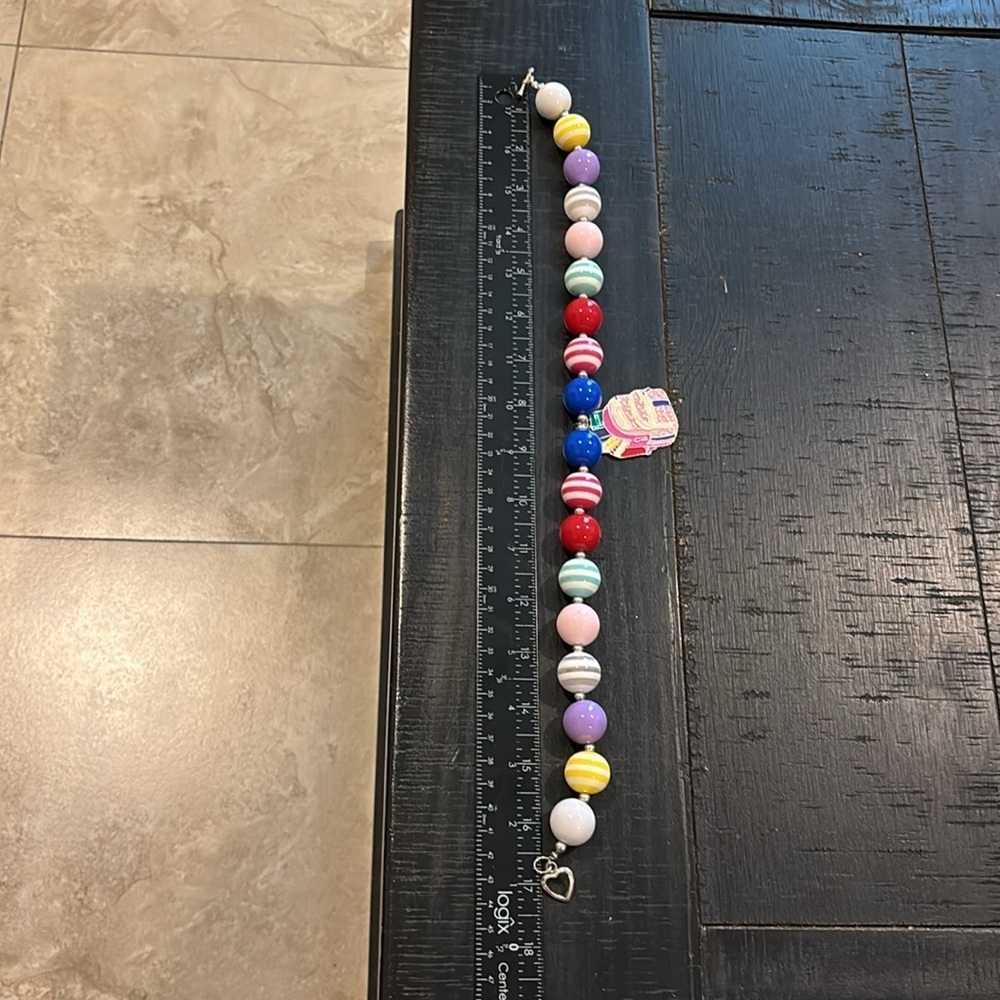 BACK TO SCHOOL BUBBLE GUM BEAD NECKLACE W/BACKPACK PENDANT - Picture 7 of 8
